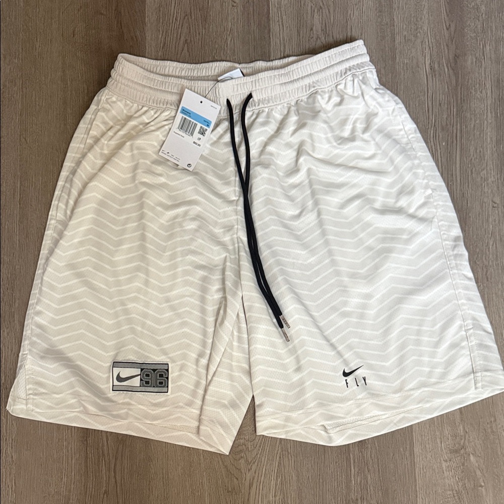 Nike White Zigzag Pattern Shorts